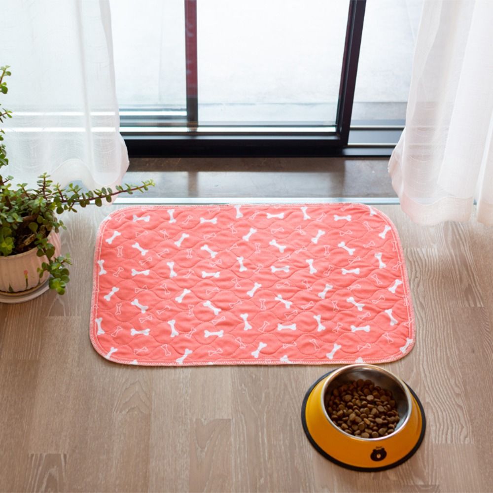 Pet Supplies Outlet - Durable Super Absorbent Pet Bed Mat
